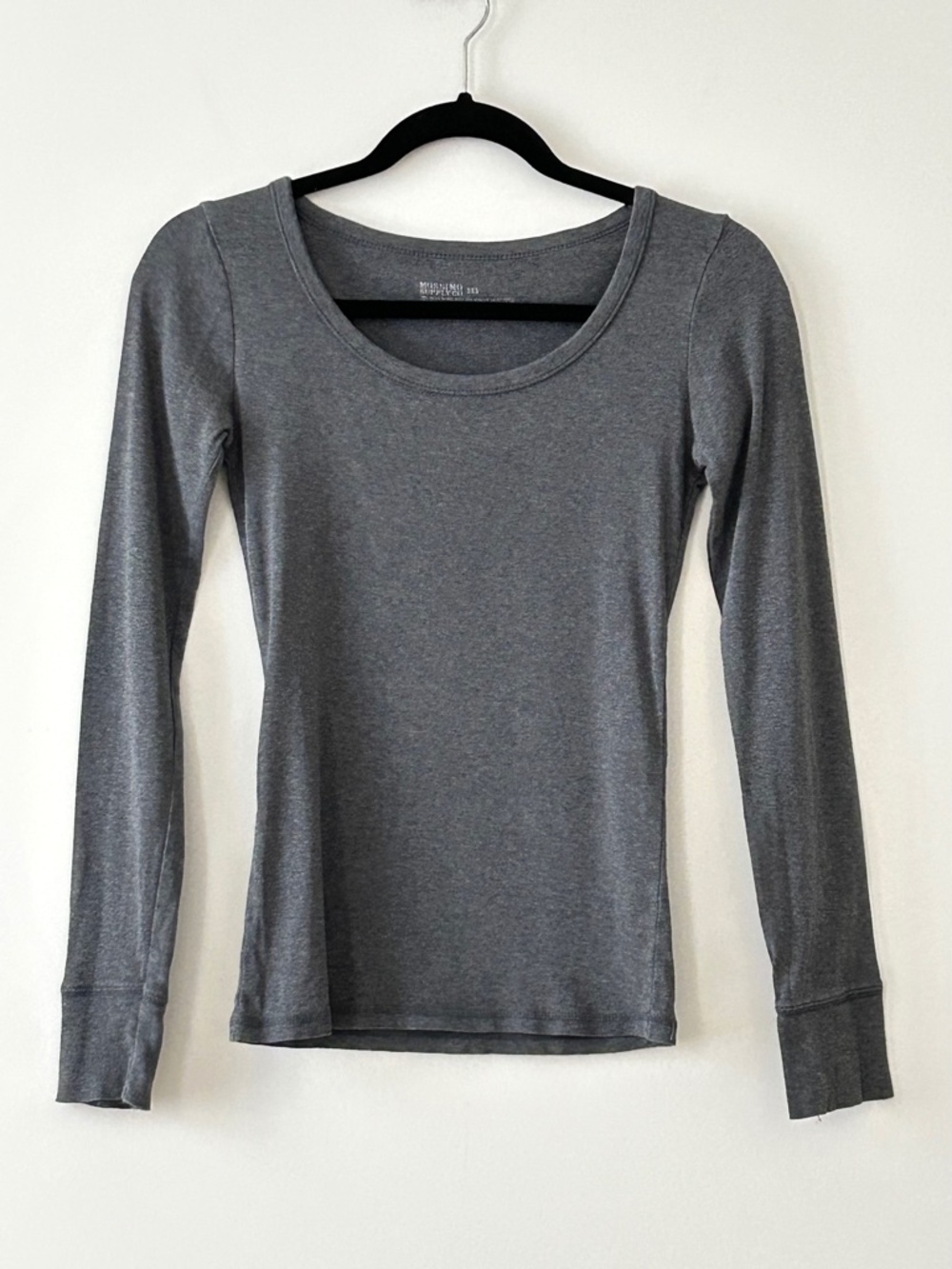 Mossimo 100% Cotton Gray Scoopneck Long Sleeve Top